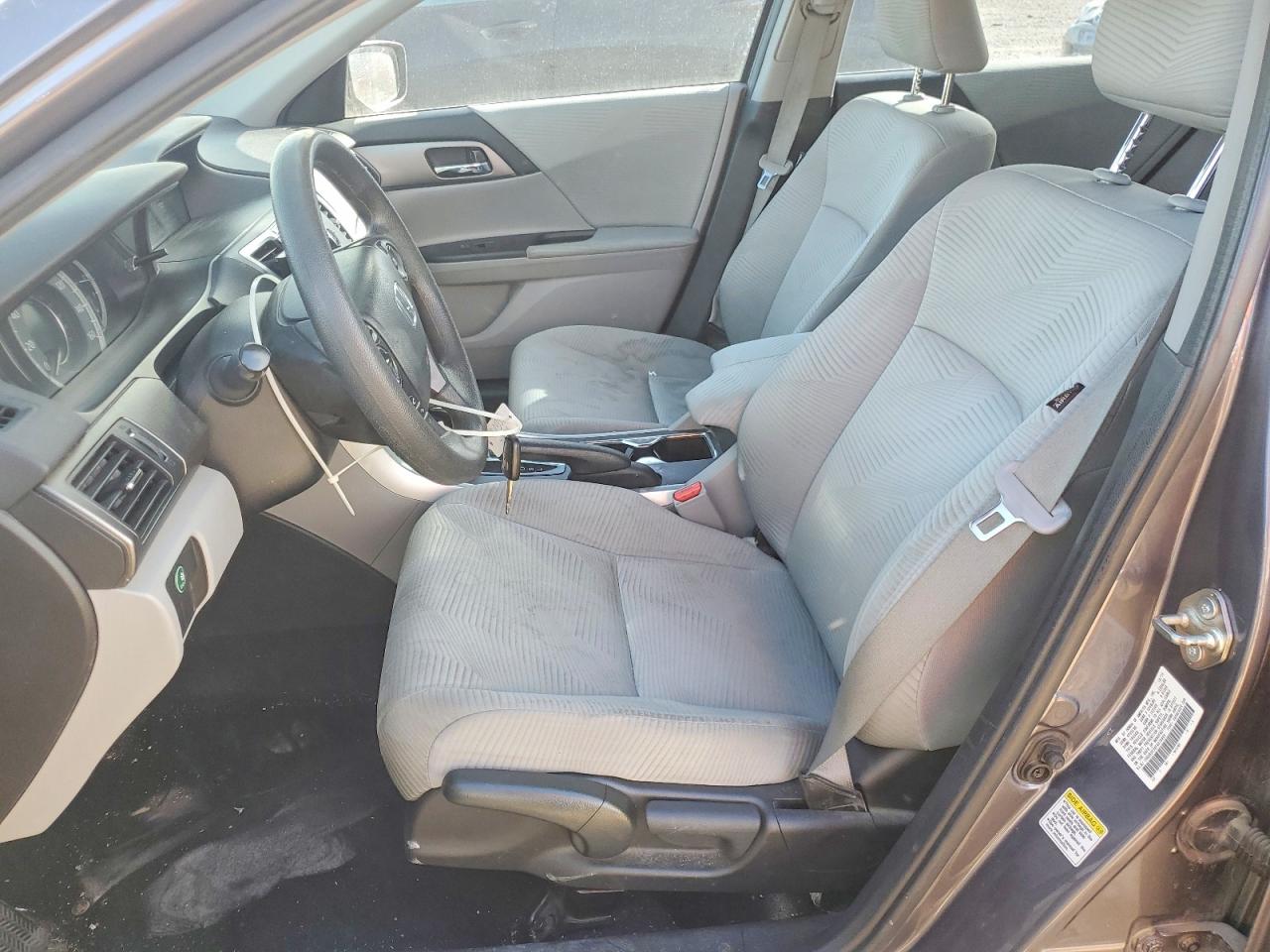 2015 HONDA ACCORD LX photo 7