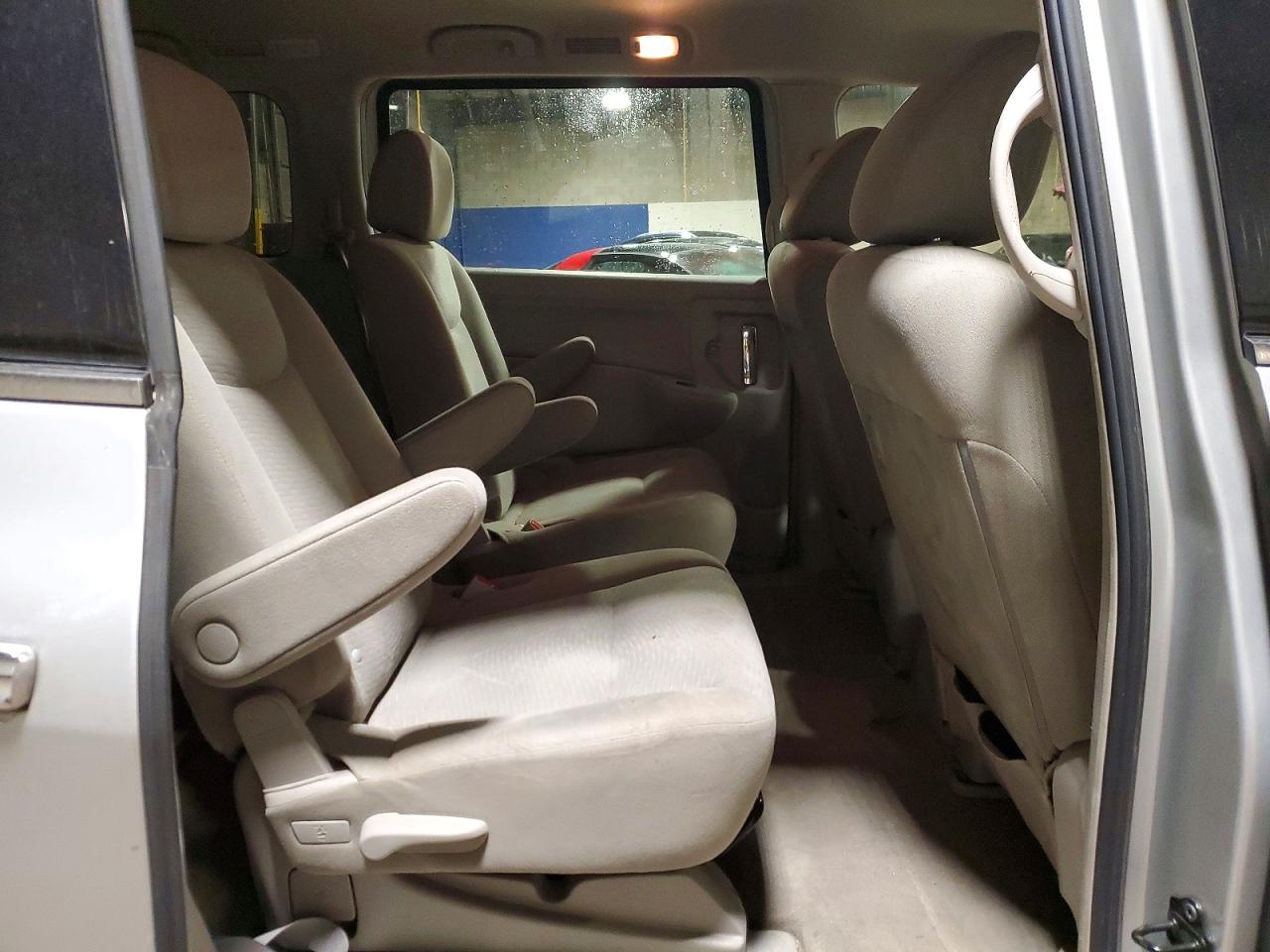 2014 NISSAN QUEST 3.5 S photo 11