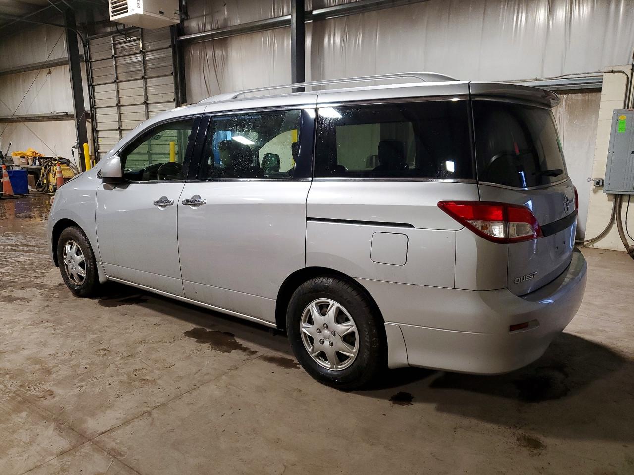 2014 NISSAN QUEST 3.5 S photo 2