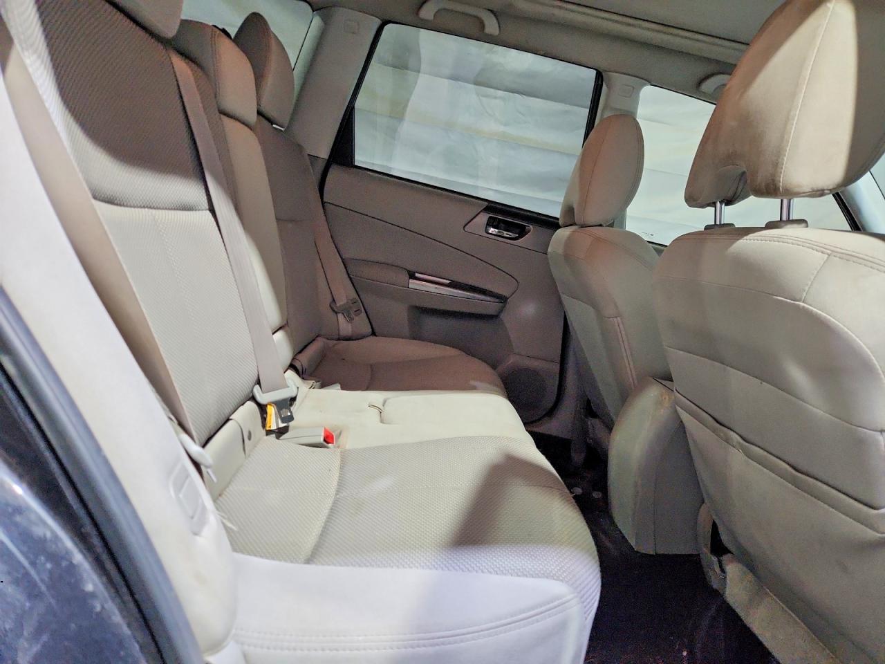 2011 SUBARU FORESTER 2.5X PREMIUM photo 11