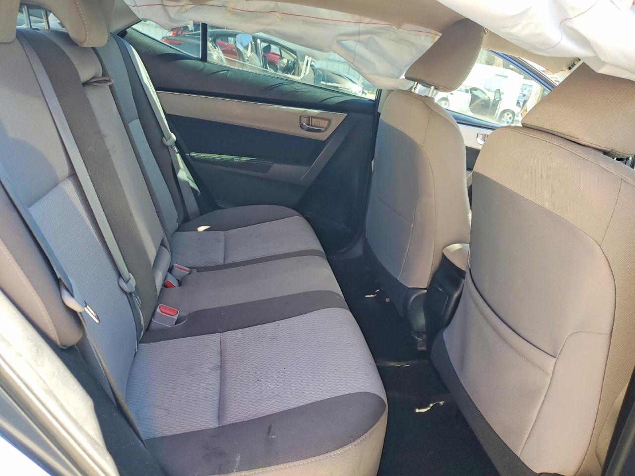 2017 TOYOTA COROLLA L photo 10