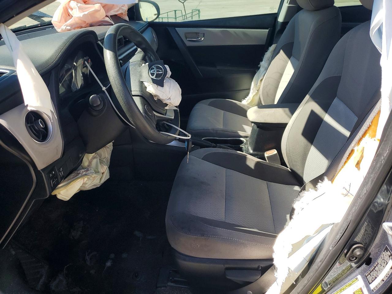 2017 TOYOTA COROLLA L photo 7