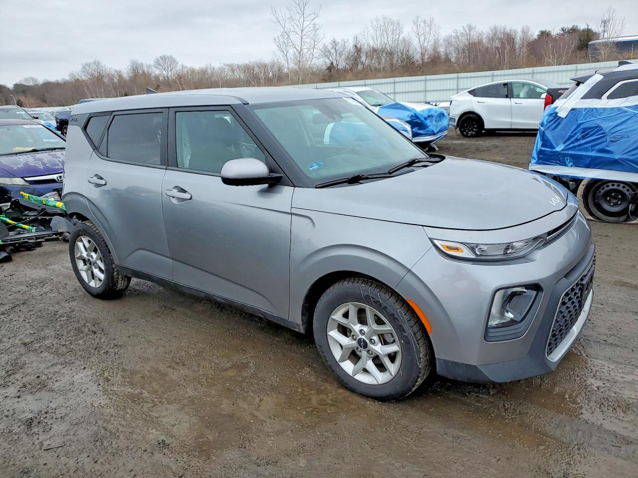 2022 KIA SOUL LX photo 4