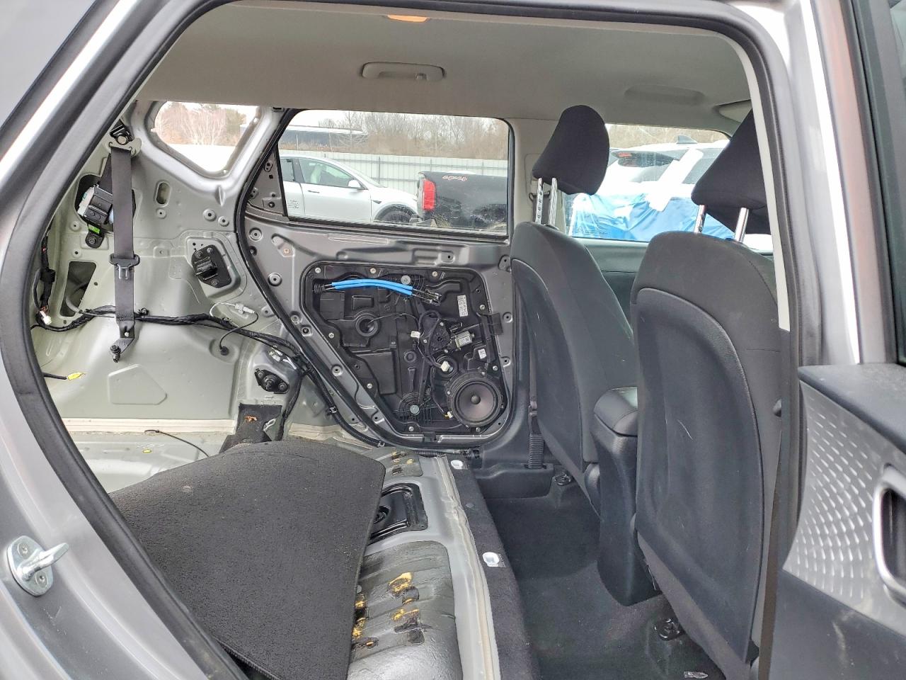 2022 KIA SOUL LX photo 11