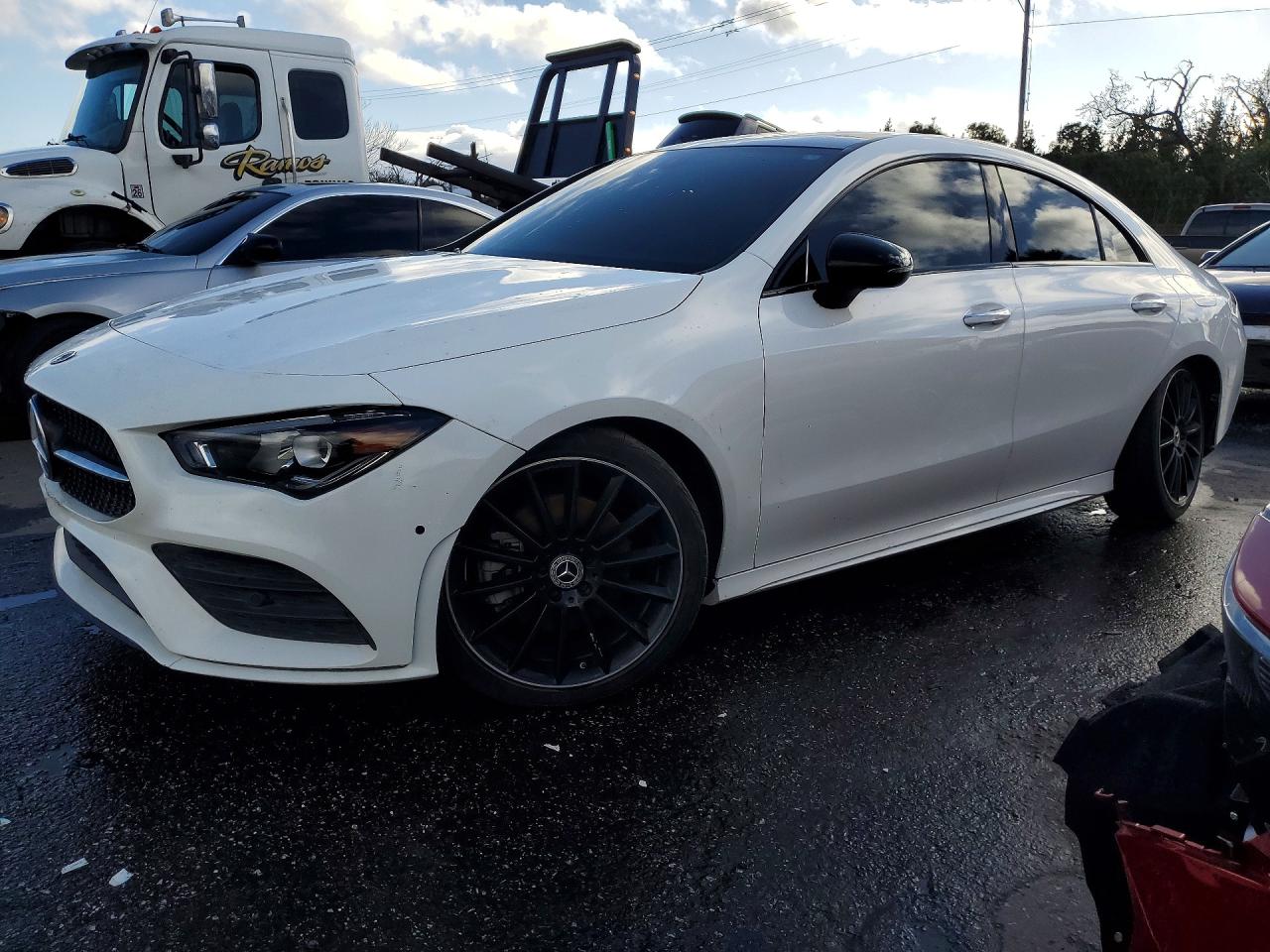 2022 MERCEDES-BENZ CLA