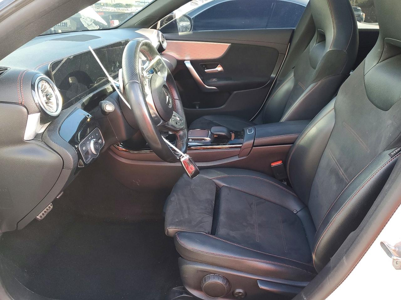 2022 MERCEDES-BENZ CLA 250 photo 13