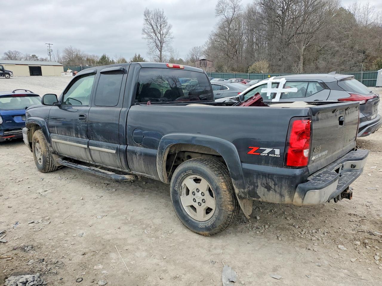 2005 CHEVROLET SILVERADO K1500 photo 3