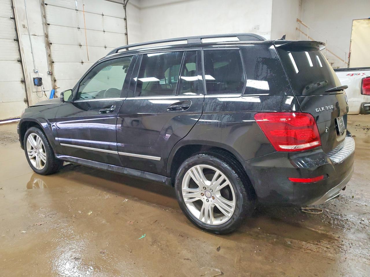 2015 MERCEDES-BENZ GLK 350 4MATIC photo 2