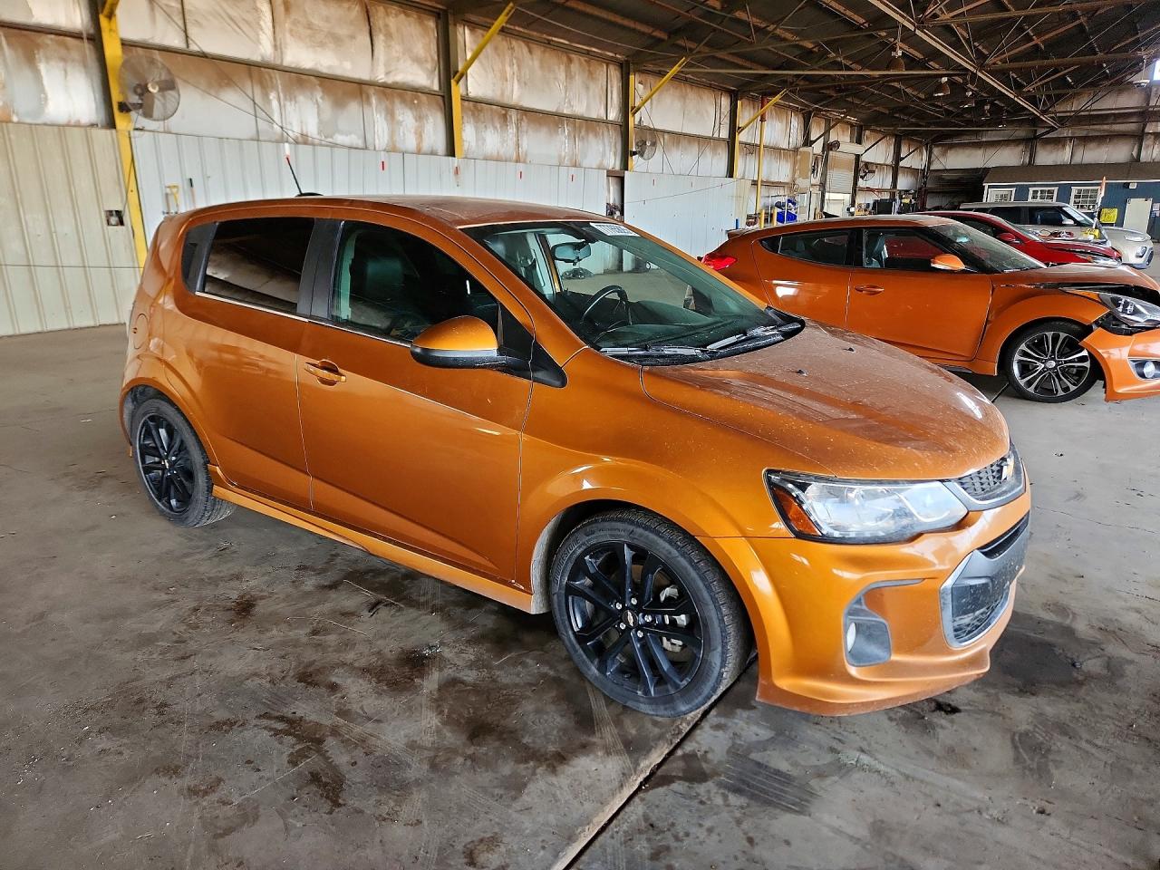 2017 CHEVROLET SONIC PREMIER photo 4