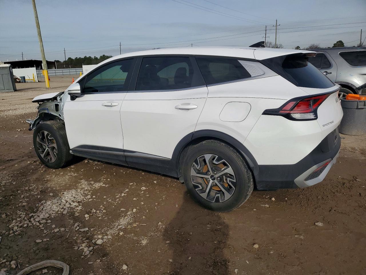 2023 KIA SPORTAGE EX photo 2