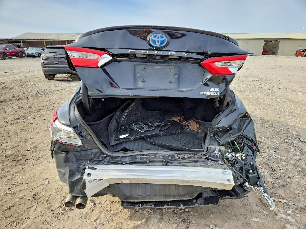 2018 TOYOTA CAMRY HYBRID photo 11