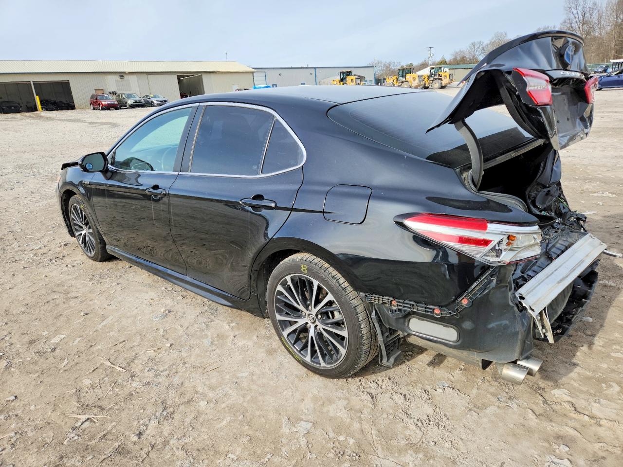 2018 TOYOTA CAMRY HYBRID photo 3