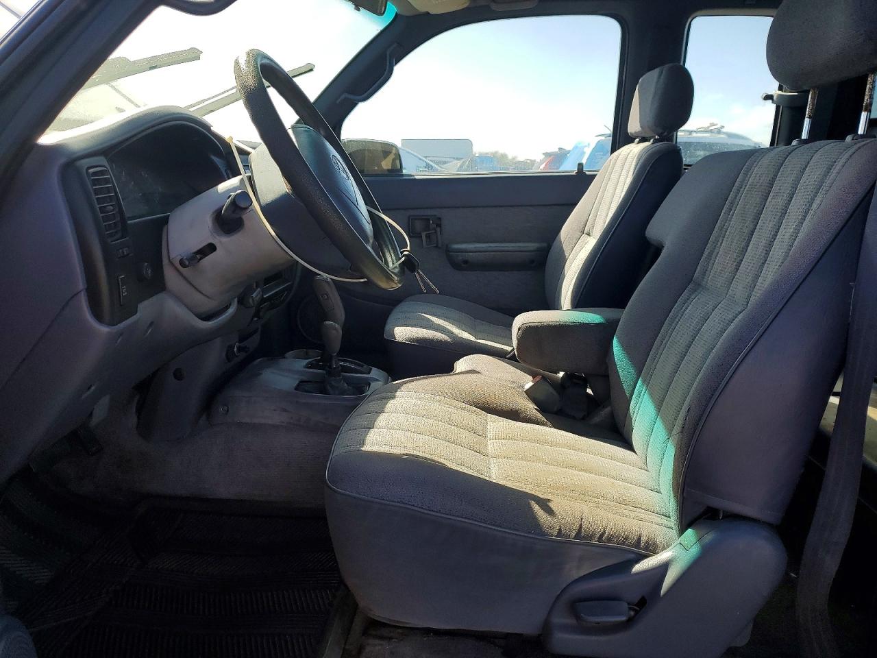 1999 TOYOTA TACOMA XTRACAB photo 13