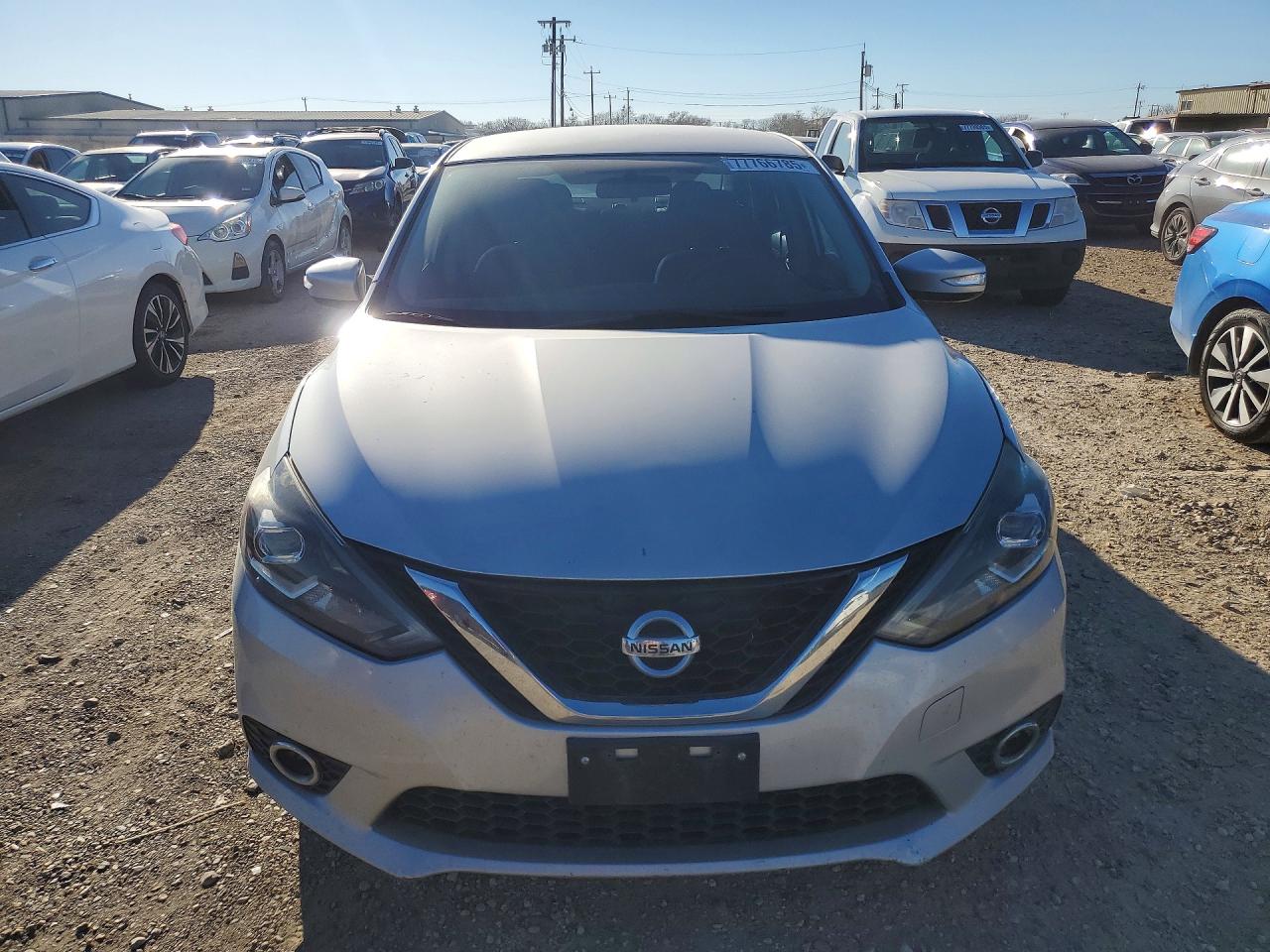 2017 NISSAN SENTRA S photo 5
