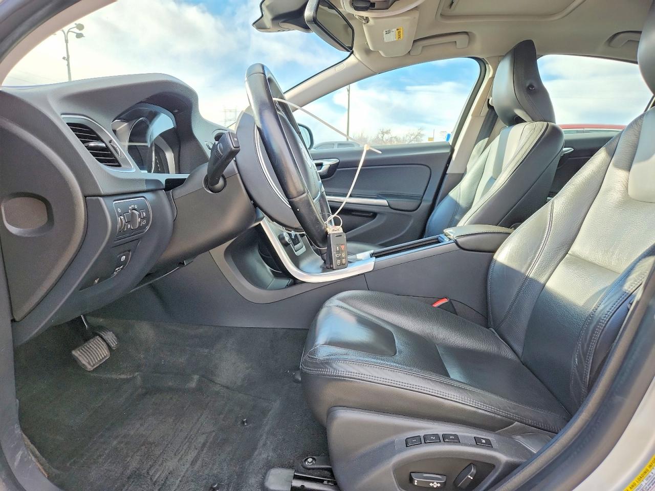 2014 VOLVO S60 T5 photo 7