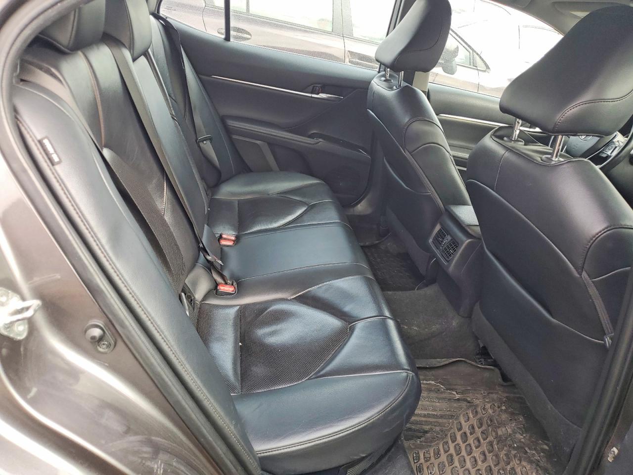 2020 TOYOTA CAMRY photo 19