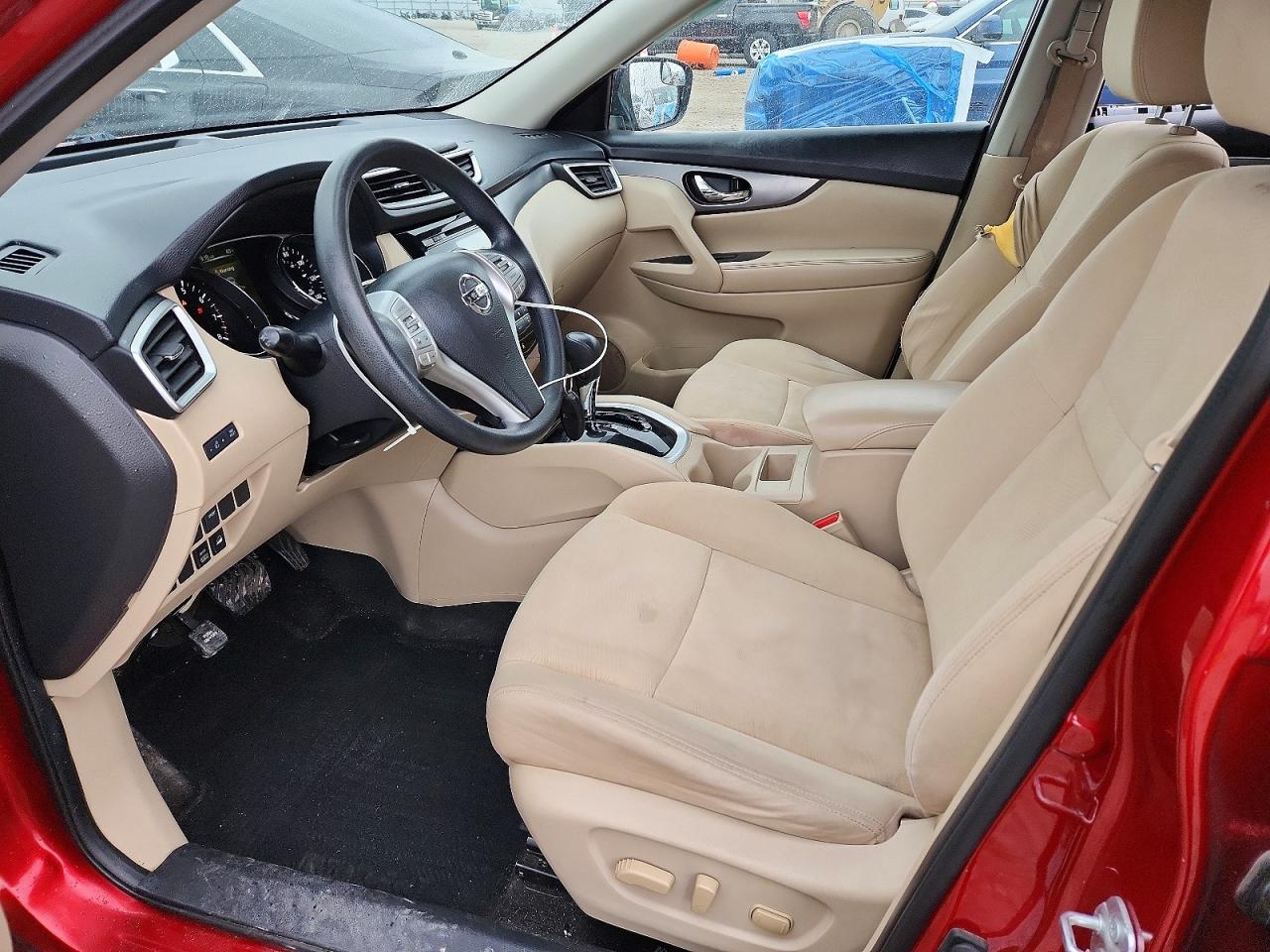 2016 NISSAN ROGUE SV photo 13