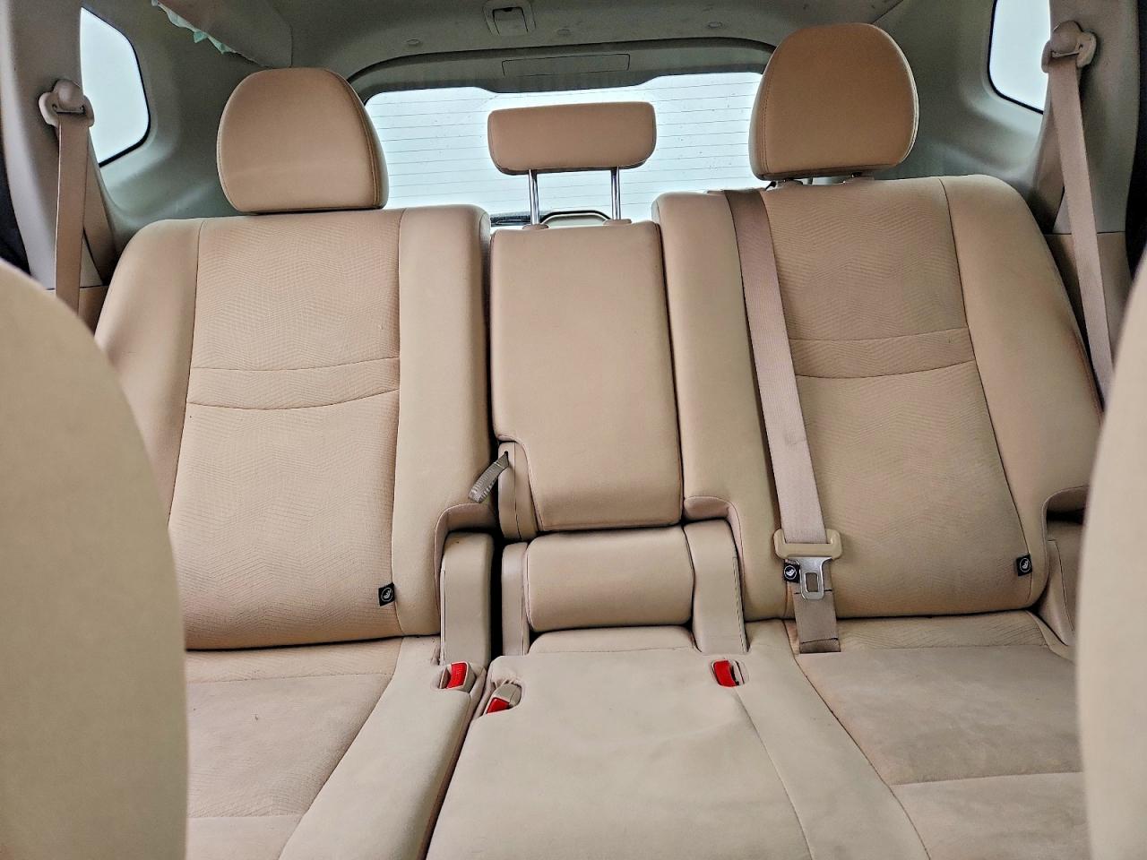 2016 NISSAN ROGUE SV photo 19
