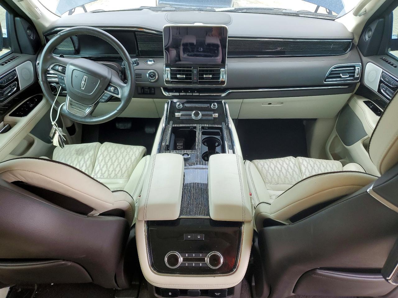 2019 LINCOLN NAVIGATOR L BLACK LABEL photo 15