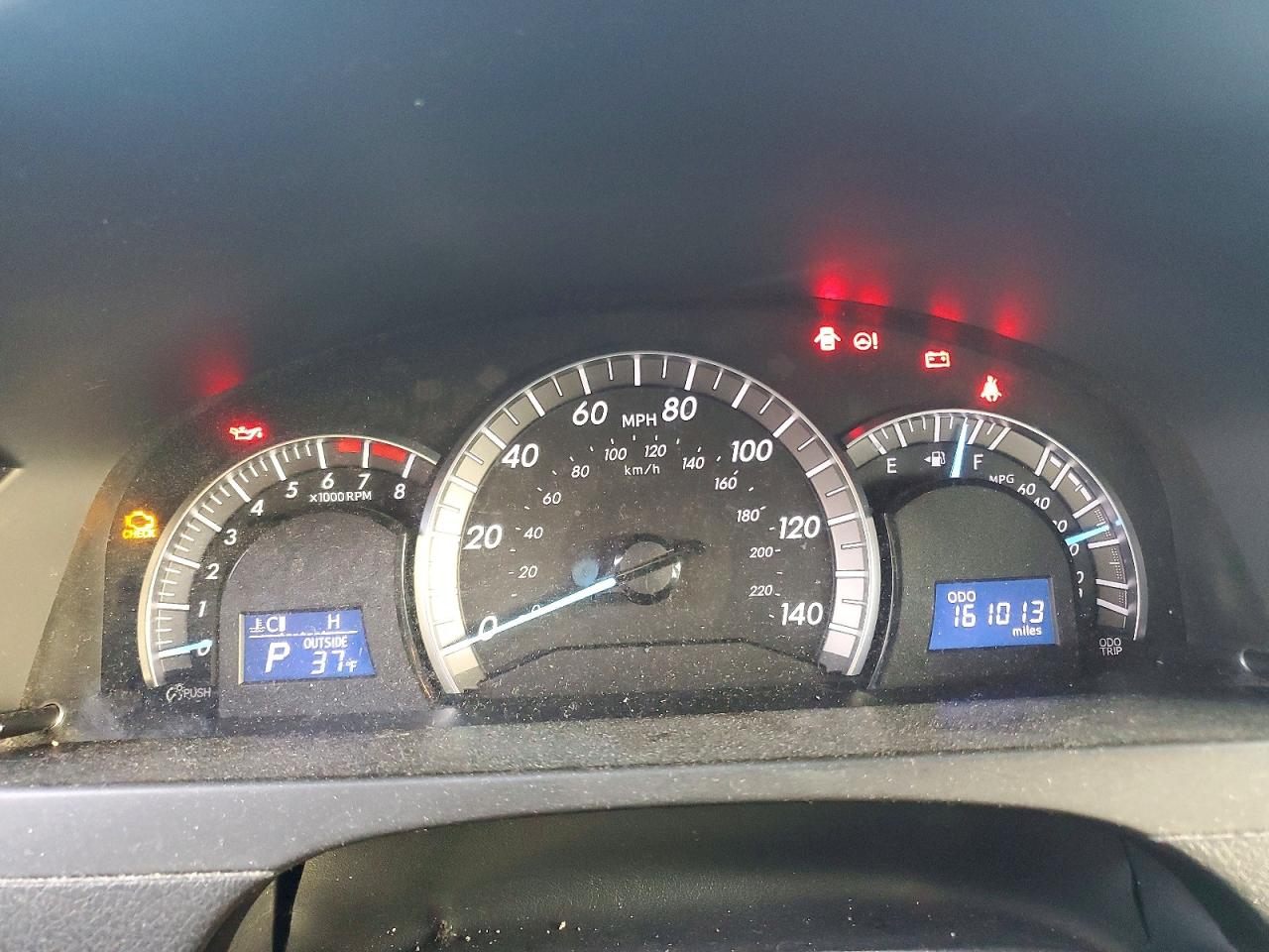 2012 TOYOTA CAMRY SE photo 25