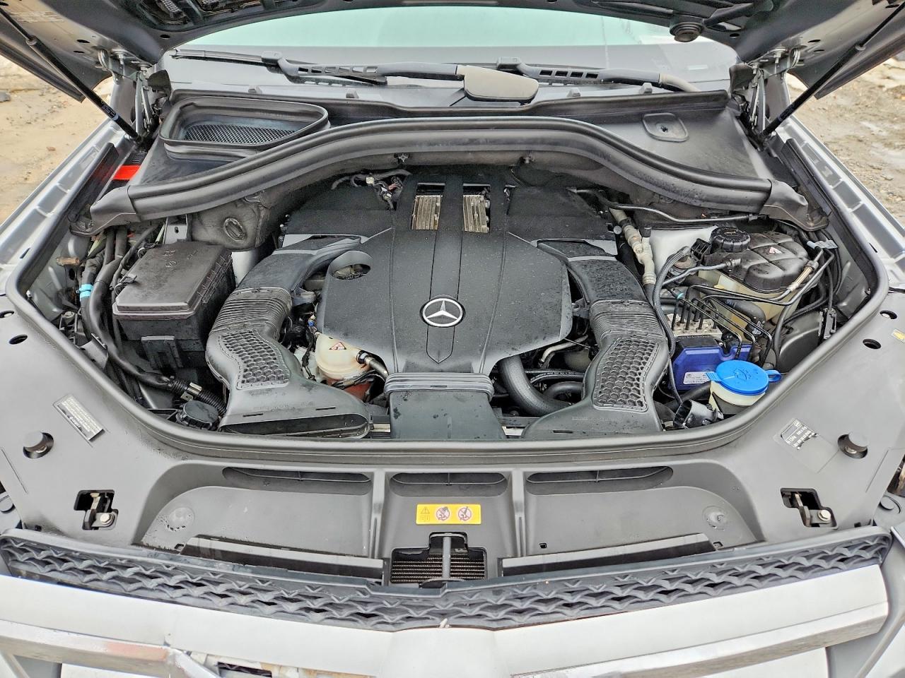 2015 MERCEDES-BENZ GL 450 4MATIC photo 23