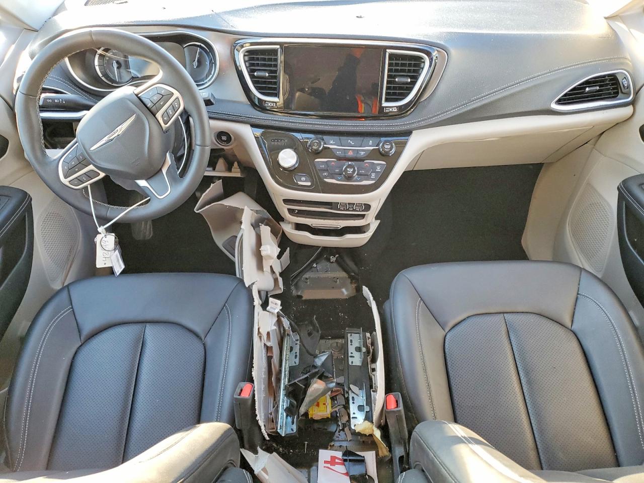 2024 CHRYSLER PACIFICA HYBRID SELECT photo 22