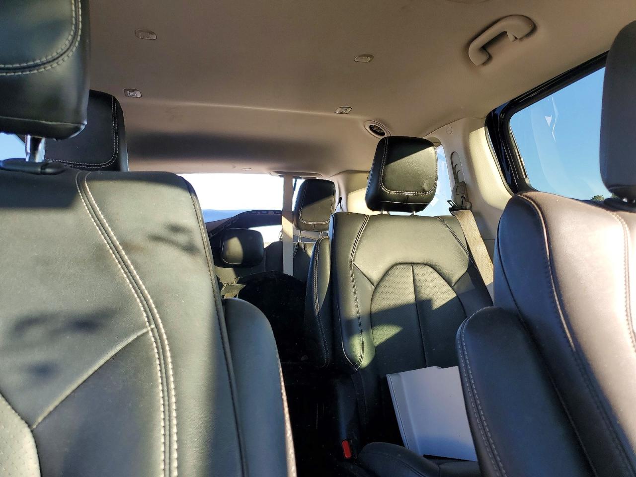 2024 CHRYSLER PACIFICA HYBRID SELECT photo 28