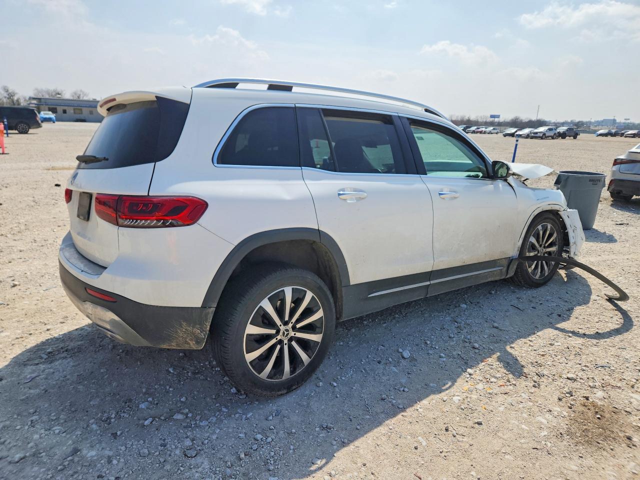 2021 MERCEDES-BENZ GLB 250 photo 5