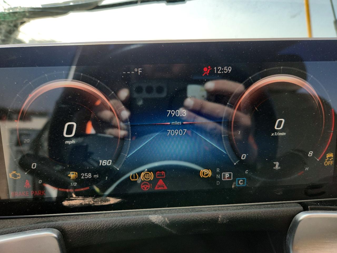2021 MERCEDES-BENZ GLB 250 photo 17