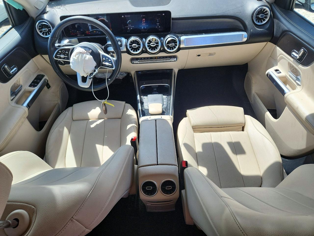 2021 MERCEDES-BENZ GLB 250 photo 15