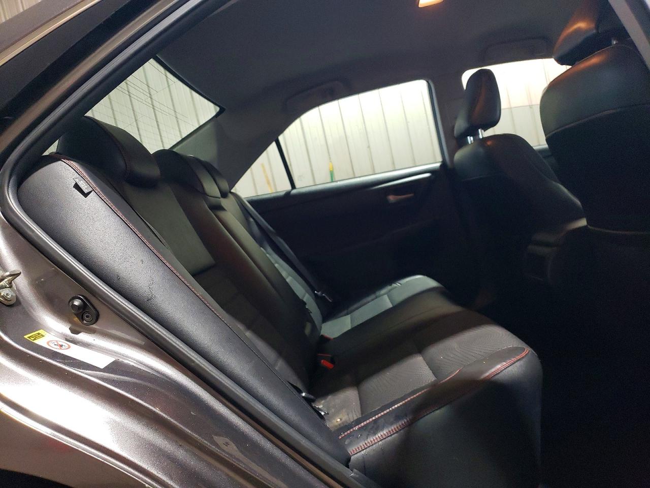 2016 TOYOTA CAMRY SE photo 19