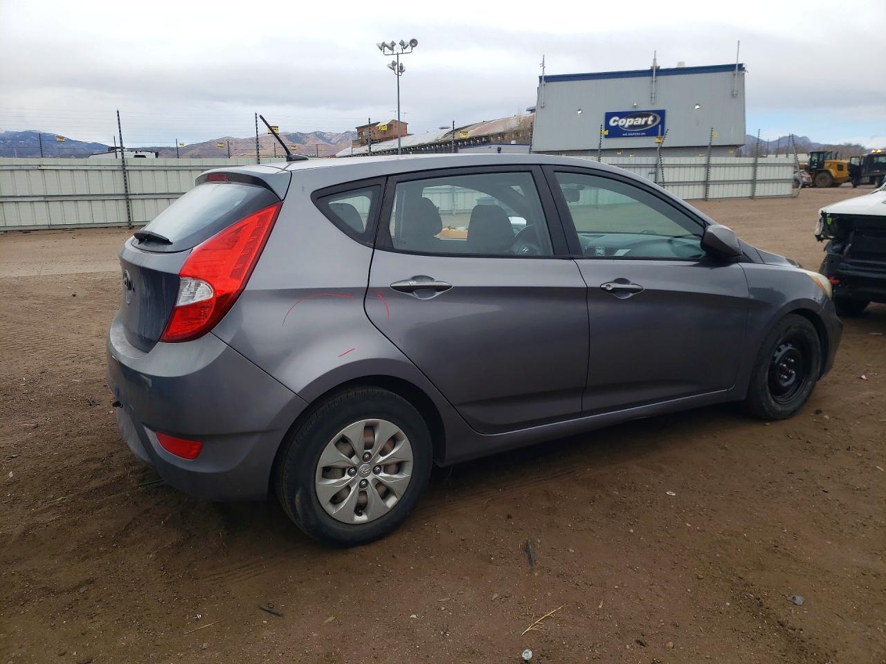 2015 HYUNDAI ACCENT GS photo 3