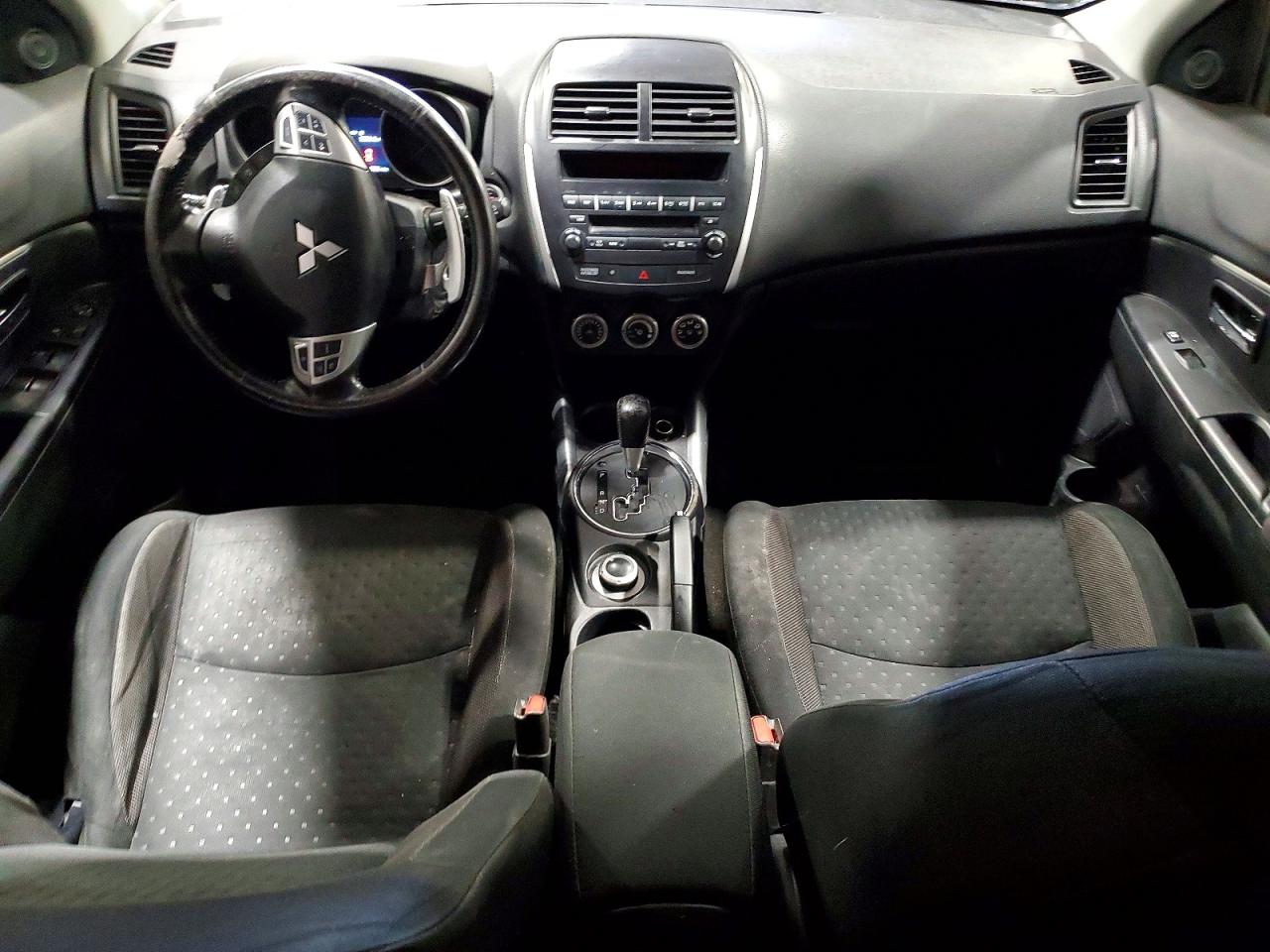 2011 MITSUBISHI OUTLANDER SPORT SE photo 8