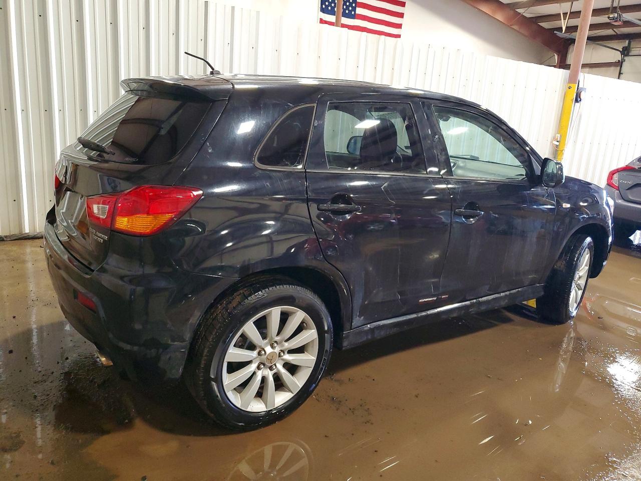 2011 MITSUBISHI OUTLANDER SPORT SE photo 3