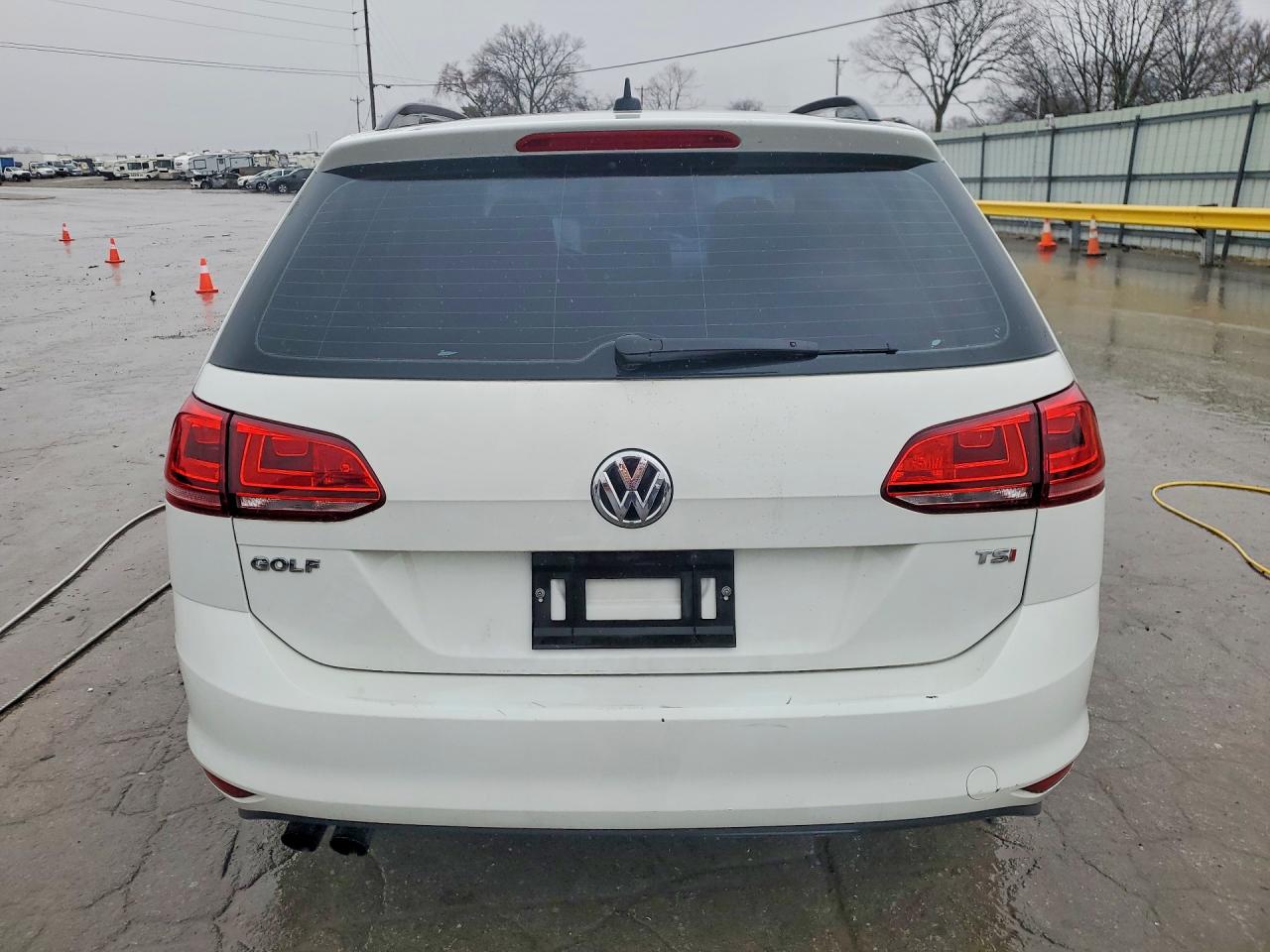 2016 VOLKSWAGEN GOLF SPORTWAGEN S photo 11