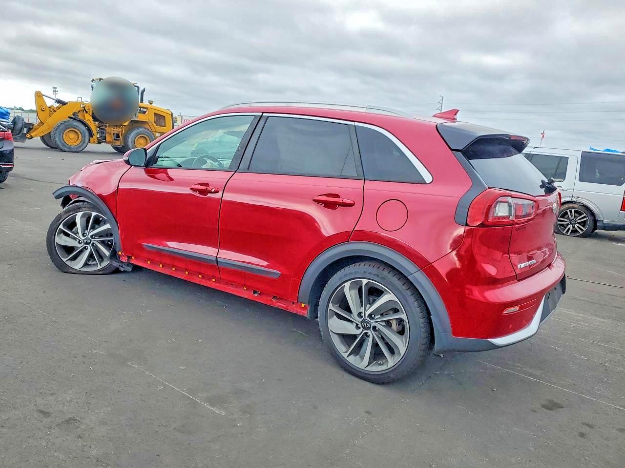 2018 KIA NIRO TOURING photo 2