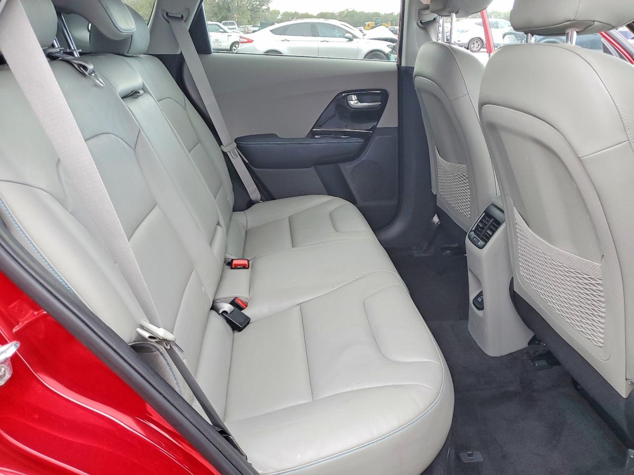 2018 KIA NIRO TOURING photo 10