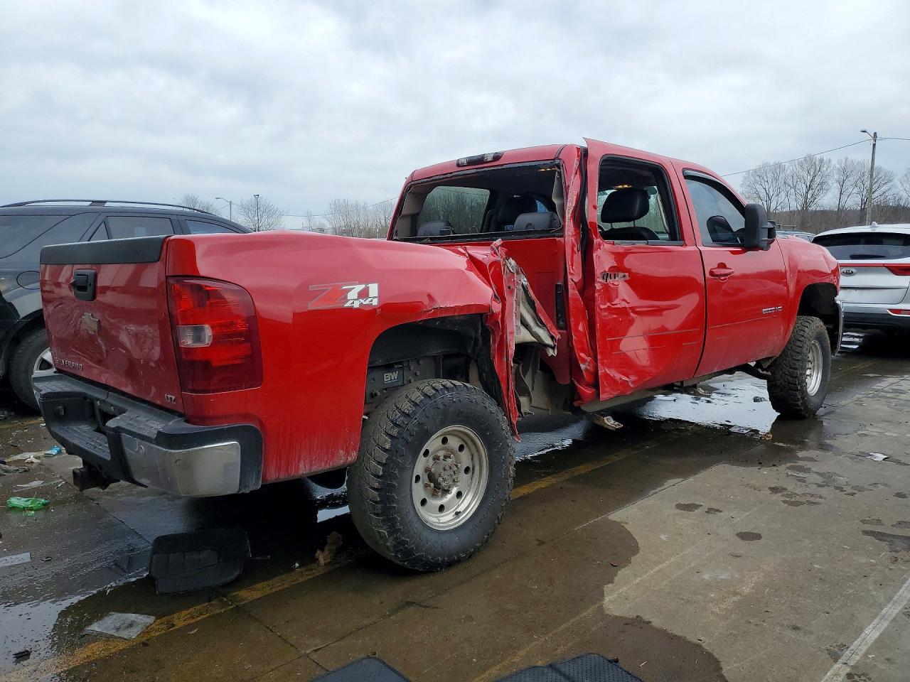 2010 CHEVROLET SILVERADO K2500 HEAVY DUTY LTZ photo 3