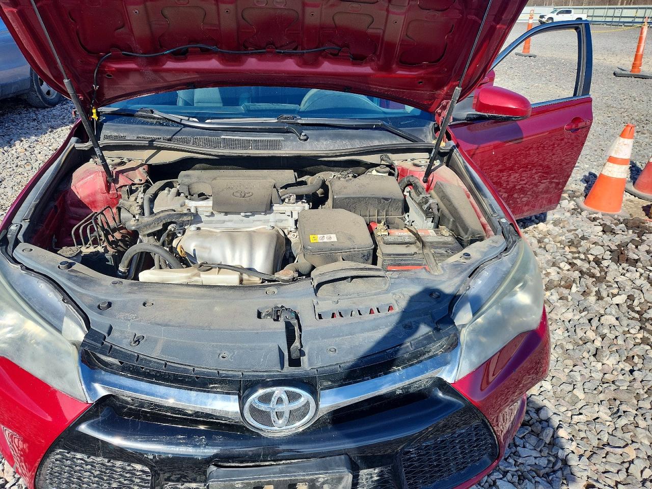 2017 TOYOTA CAMRY SE photo 21