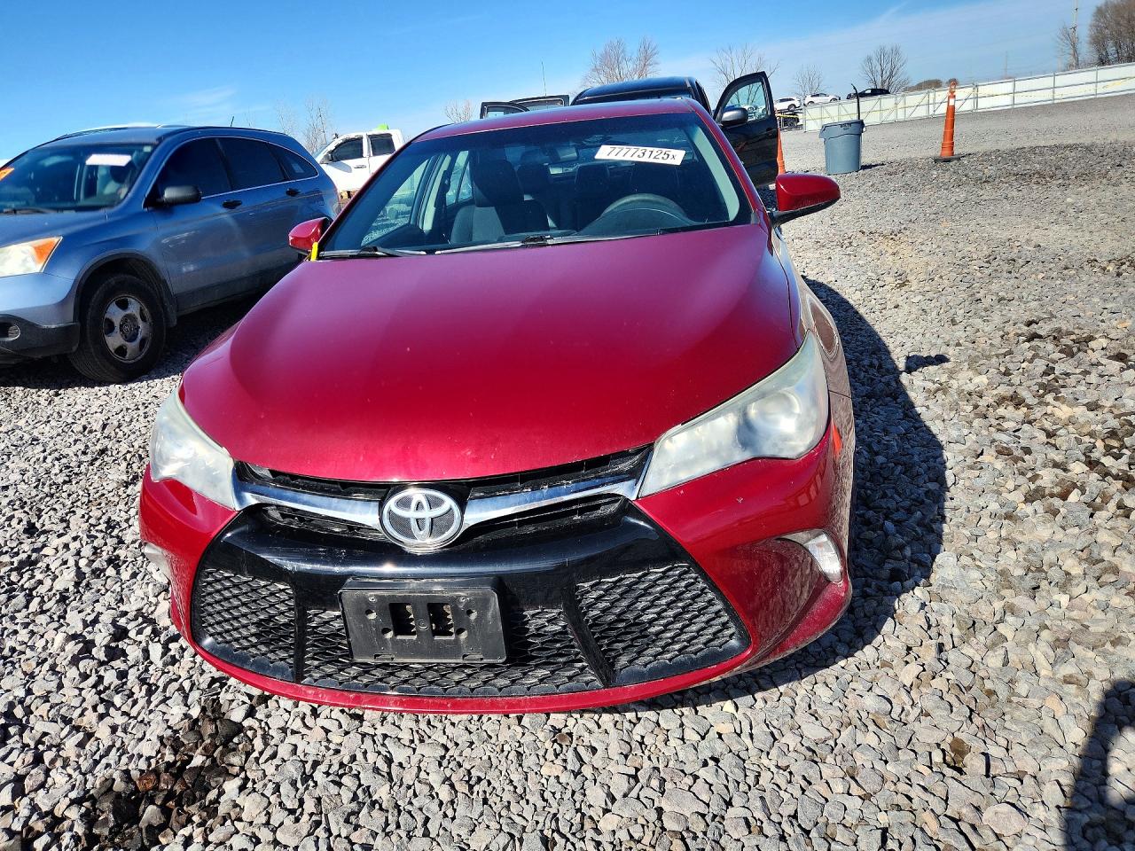 2017 TOYOTA CAMRY SE photo 9