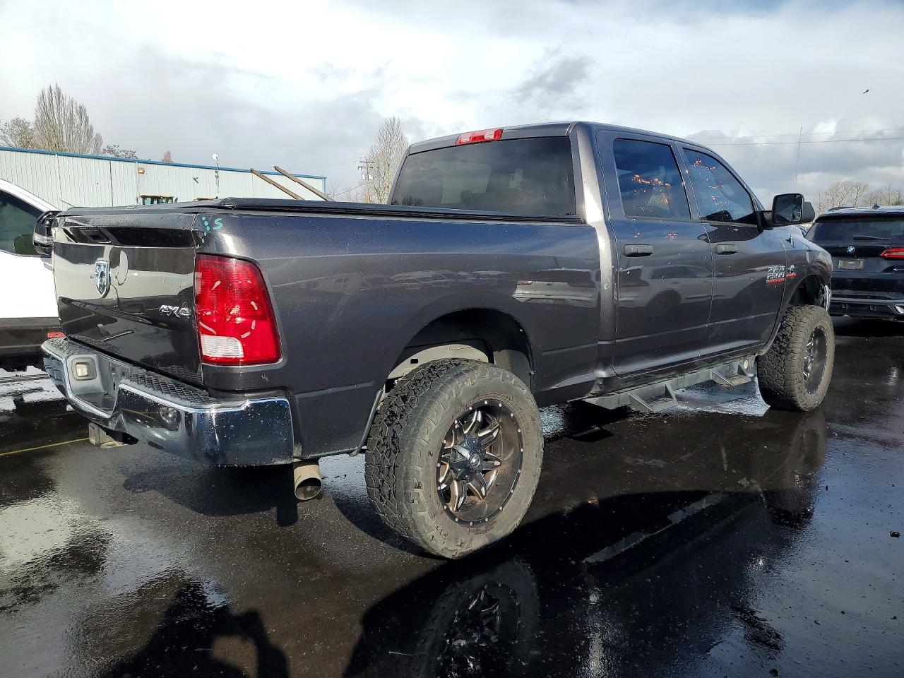 2016 RAM 2500 ST photo 3