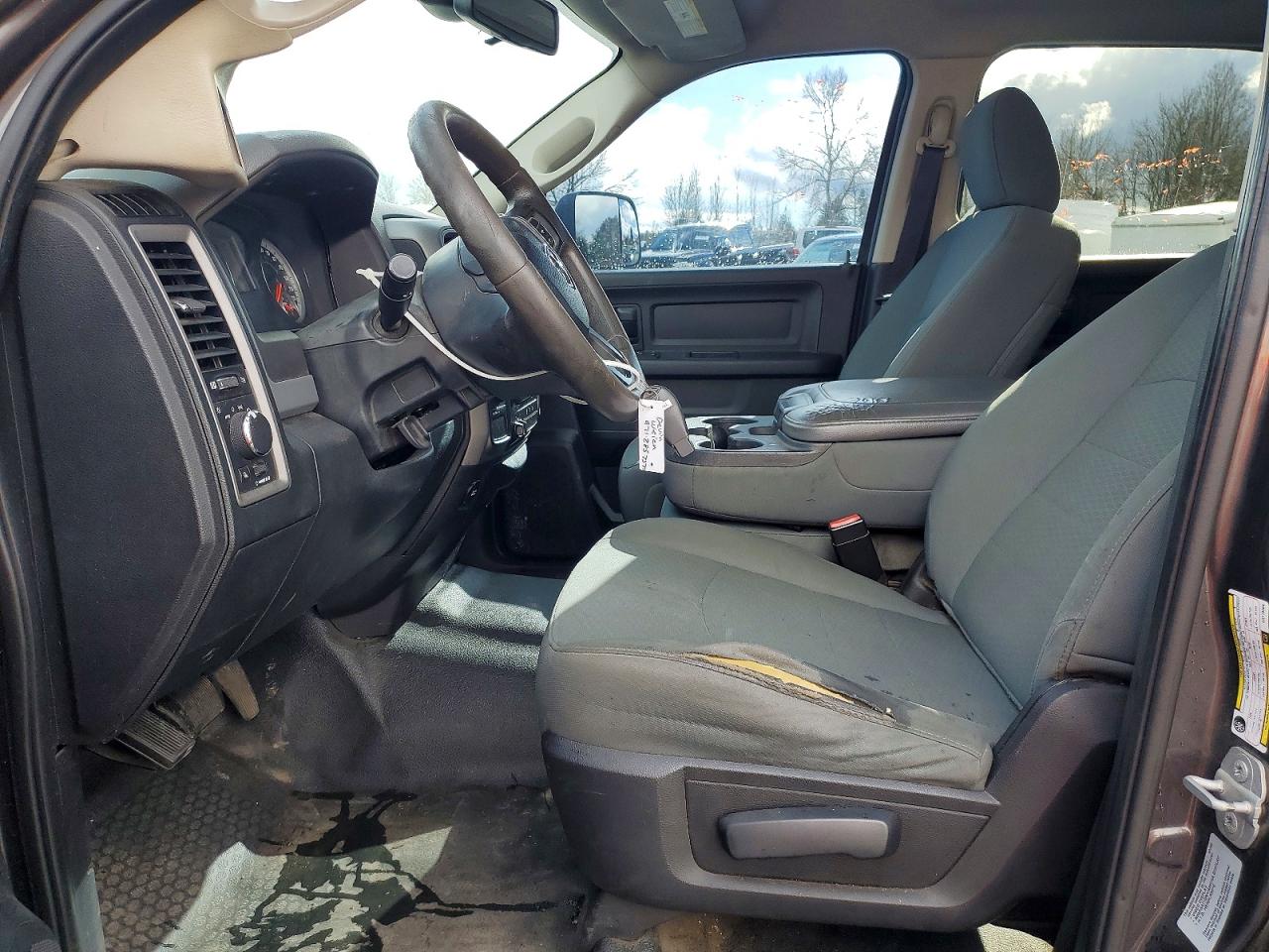 2016 RAM 2500 ST photo 7