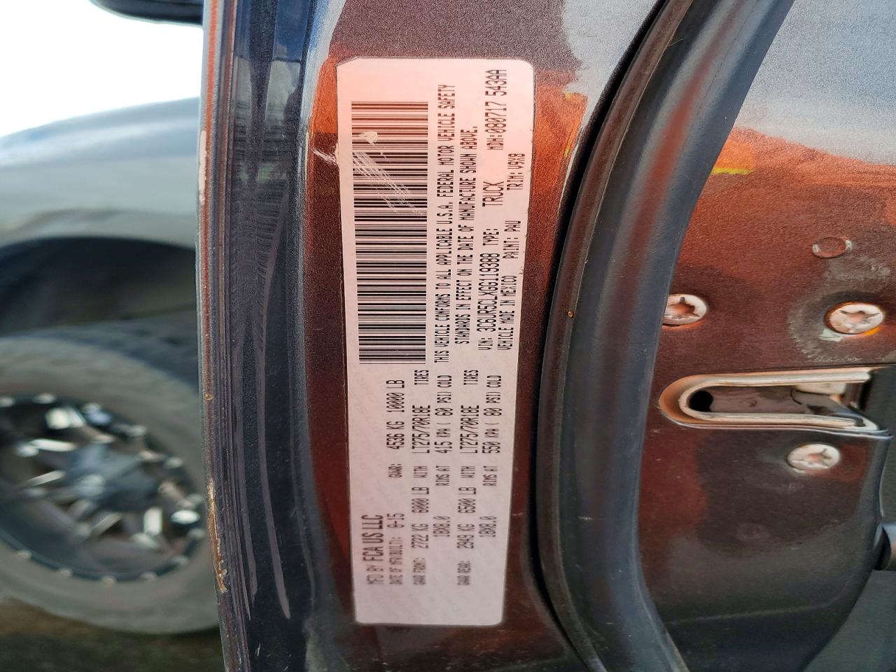 2016 RAM 2500 ST photo 12