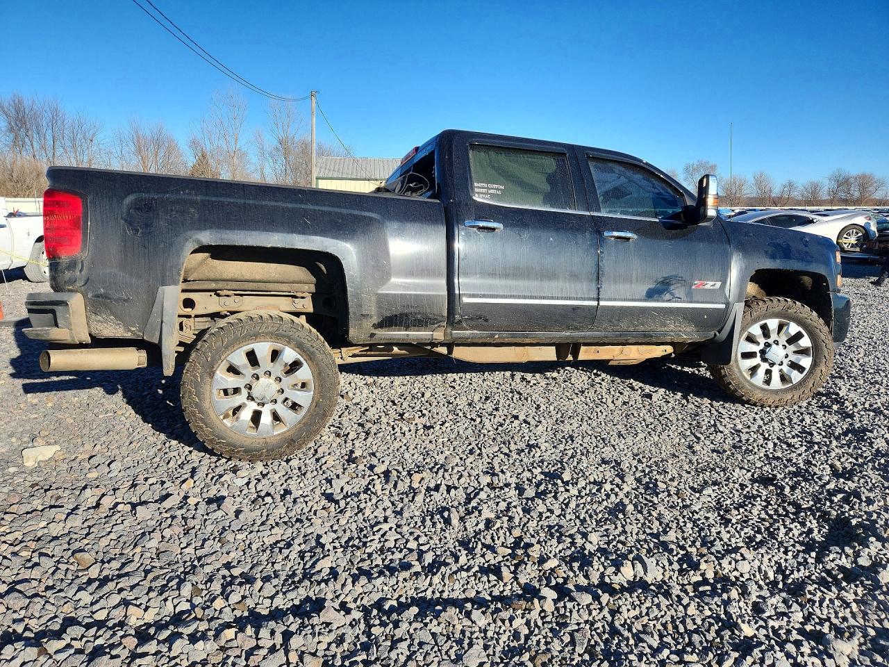 2016 CHEVROLET SILVERADO K2500 HEAVY DUTY LTZ photo 3