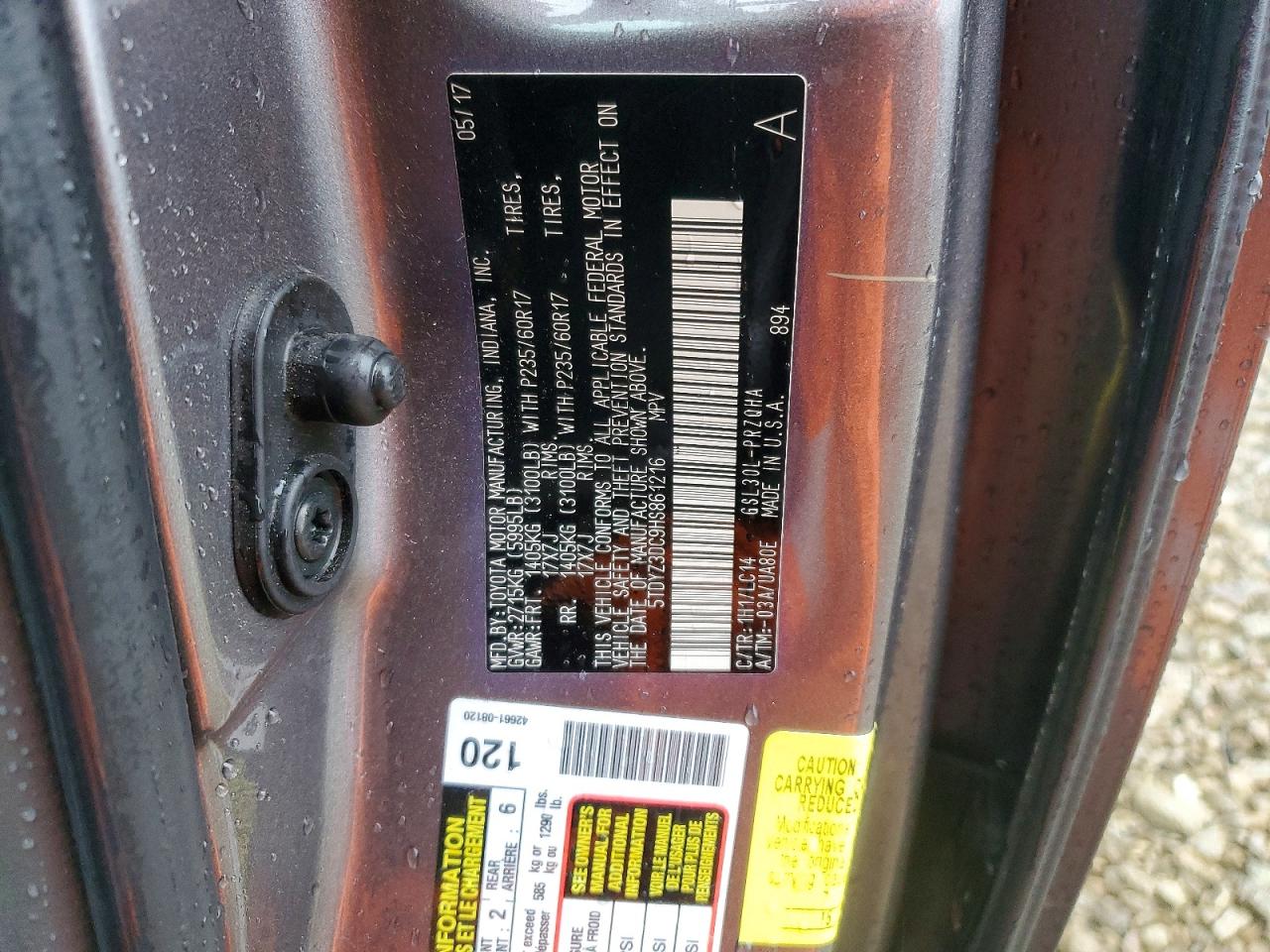2017 TOYOTA SIENNA XLE photo 14