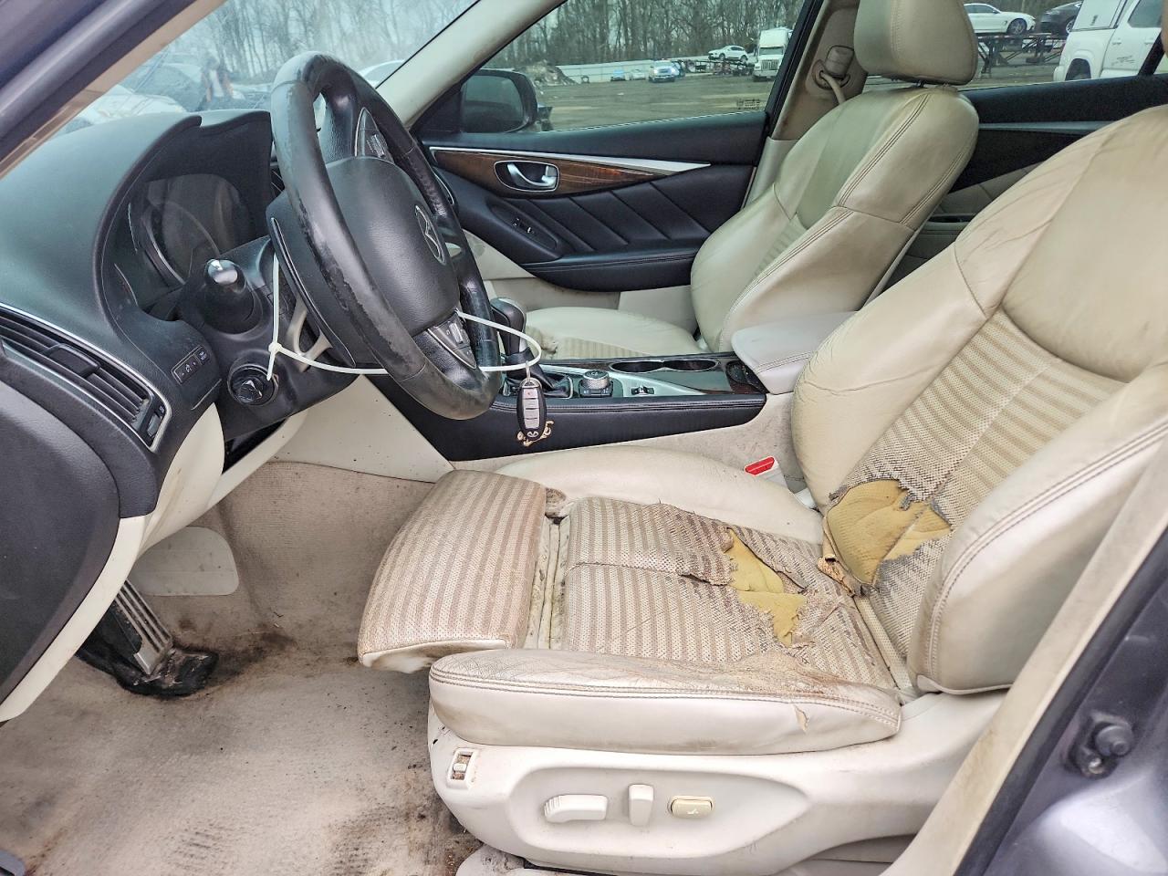 2015 INFINITI Q50 BASE photo 7