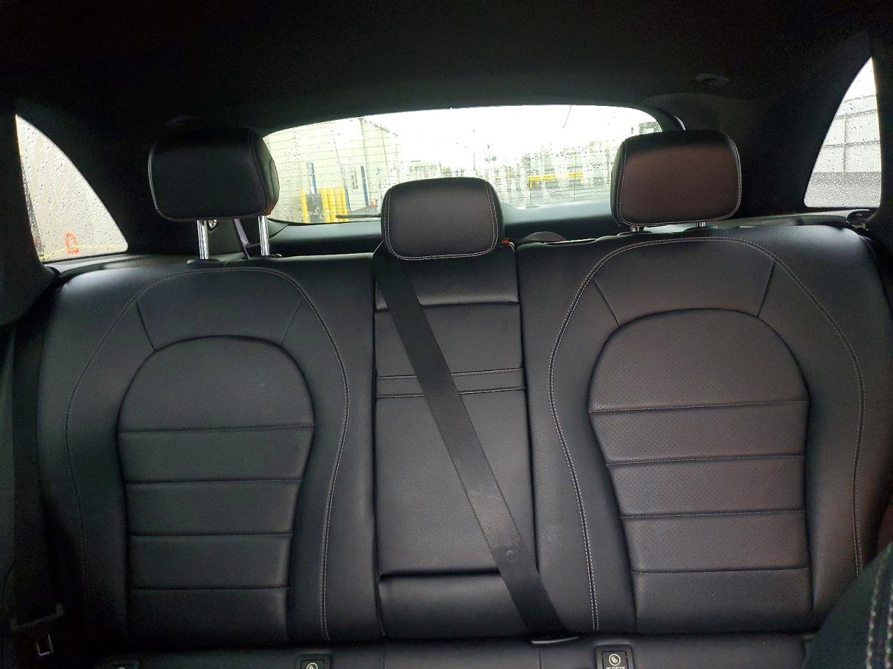 2017 MERCEDES-BENZ GLC 300 photo 37