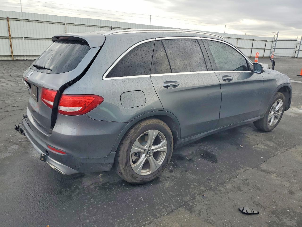 2017 MERCEDES-BENZ GLC 300 photo 9