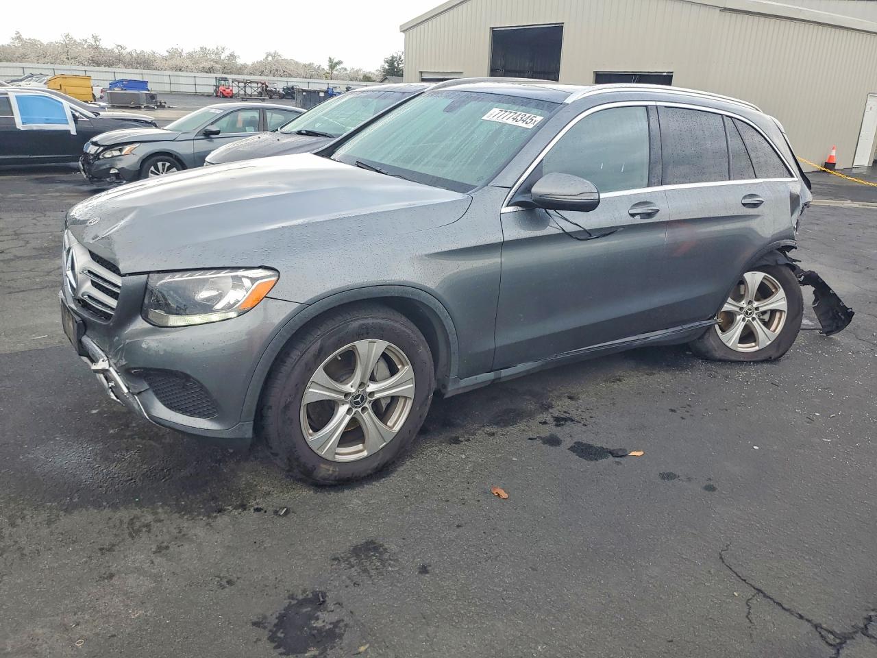 2017 MERCEDES-BENZ GLC