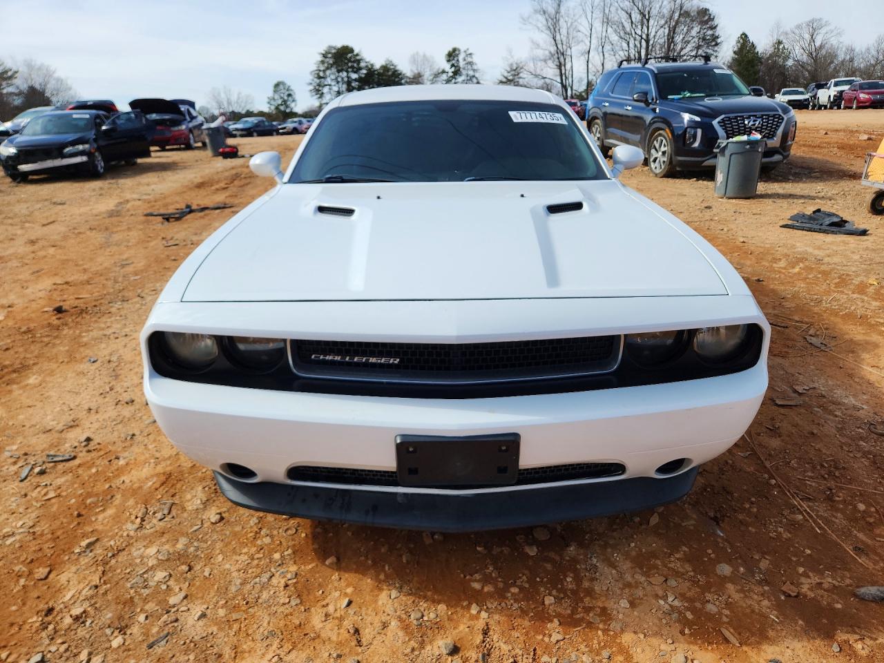 2012 DODGE CHALLENGER SXT photo 5
